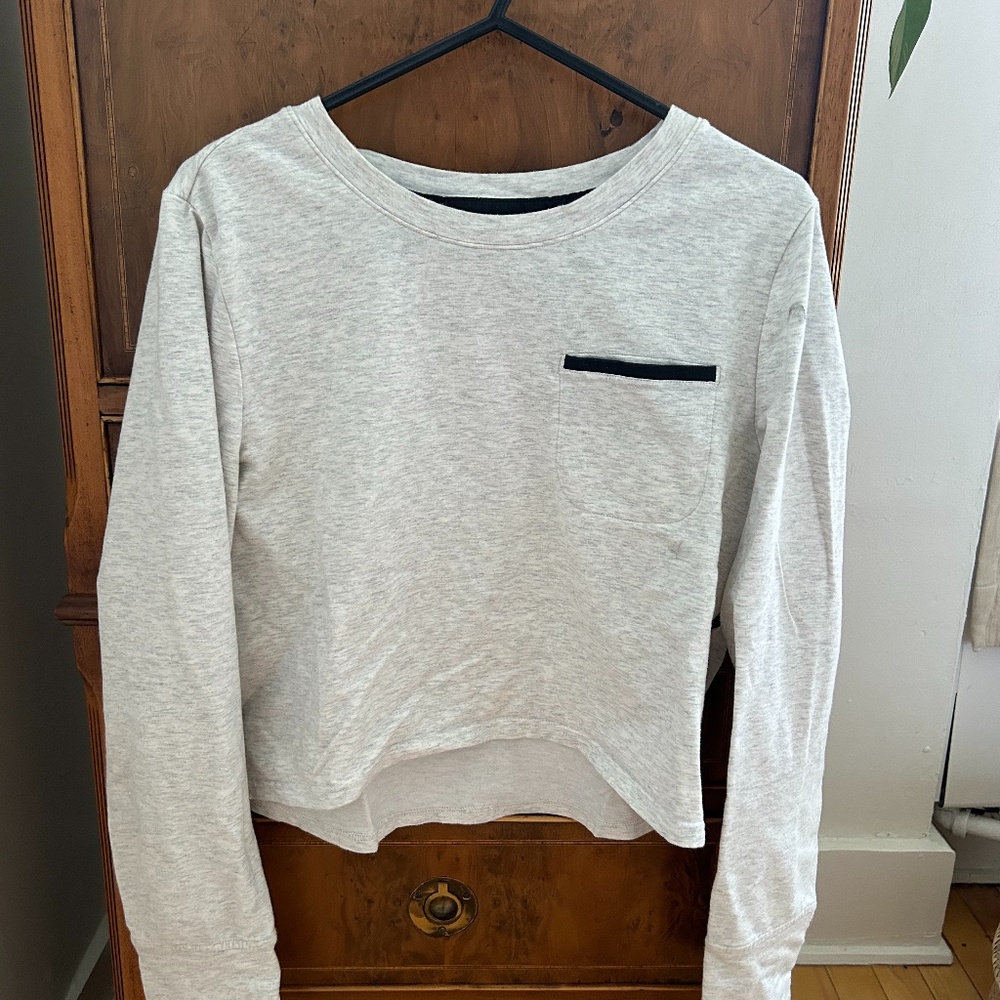Athleta Cropped Long Sleeve